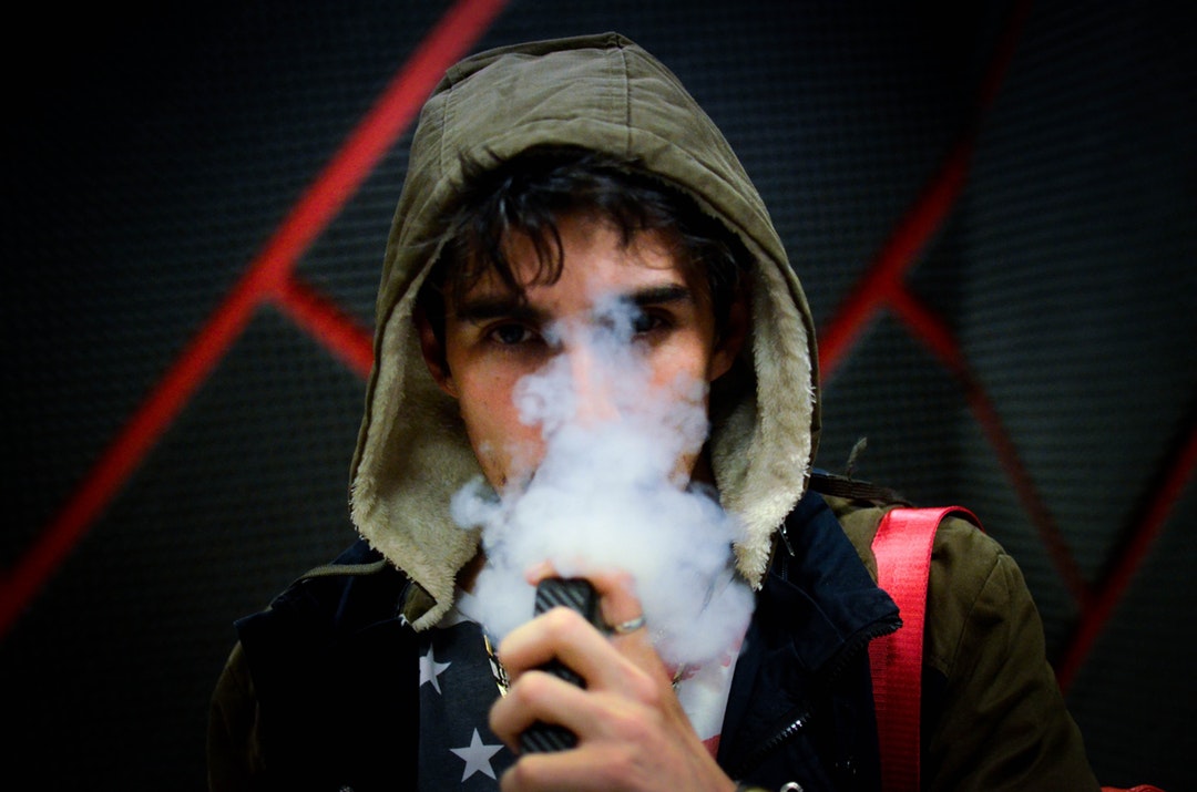 How to clean your vape